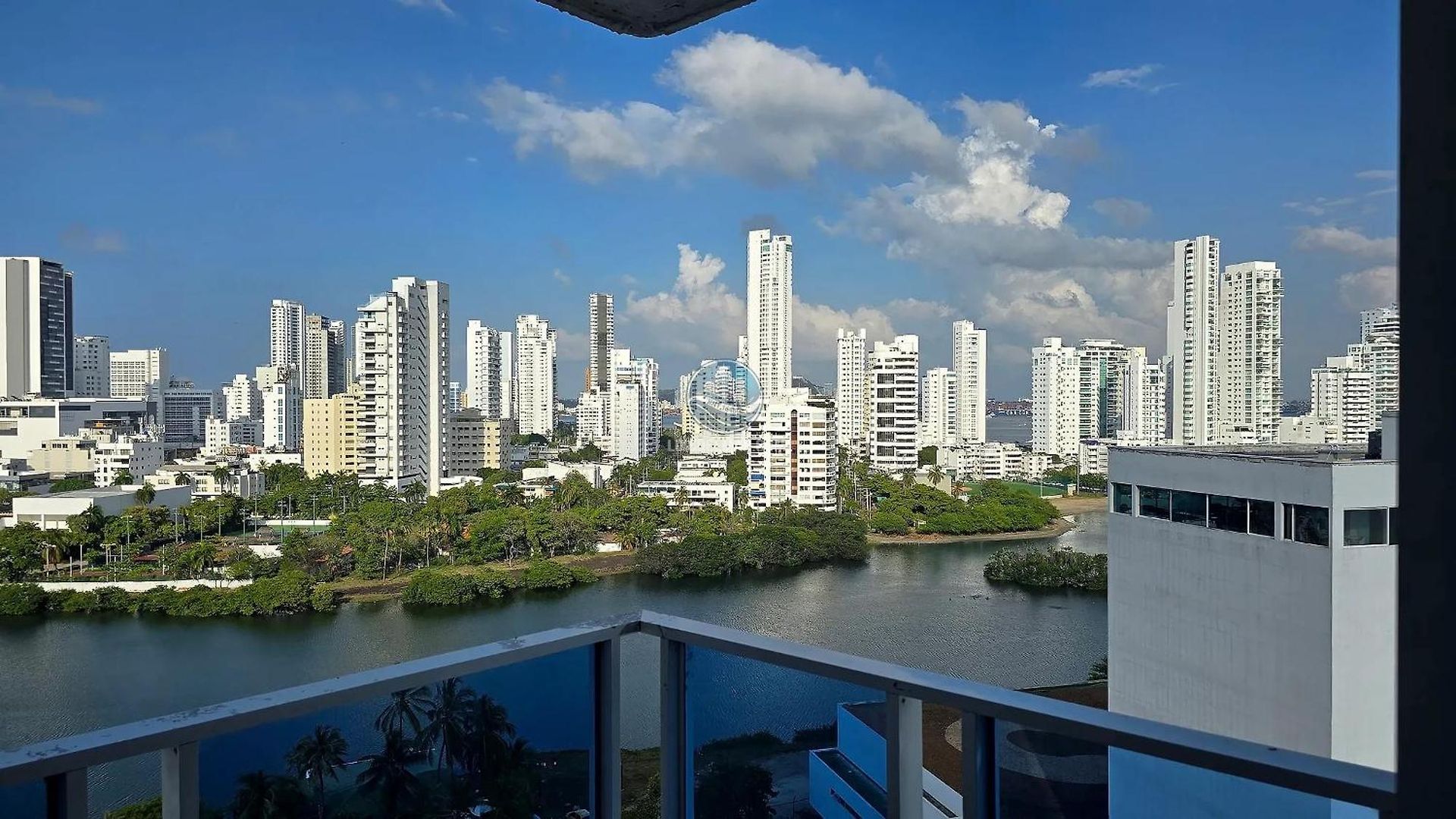 Apartamento Luis Del Mar - Edificio Nuevo Conquistador