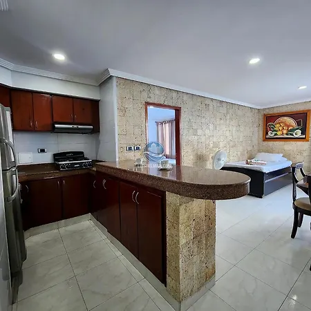 Luis Del Mar - Edificio Nuevo Conquistador Apartamento *