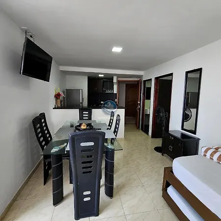 Luis Del Mar - Edificio Nuevo Conquistador
