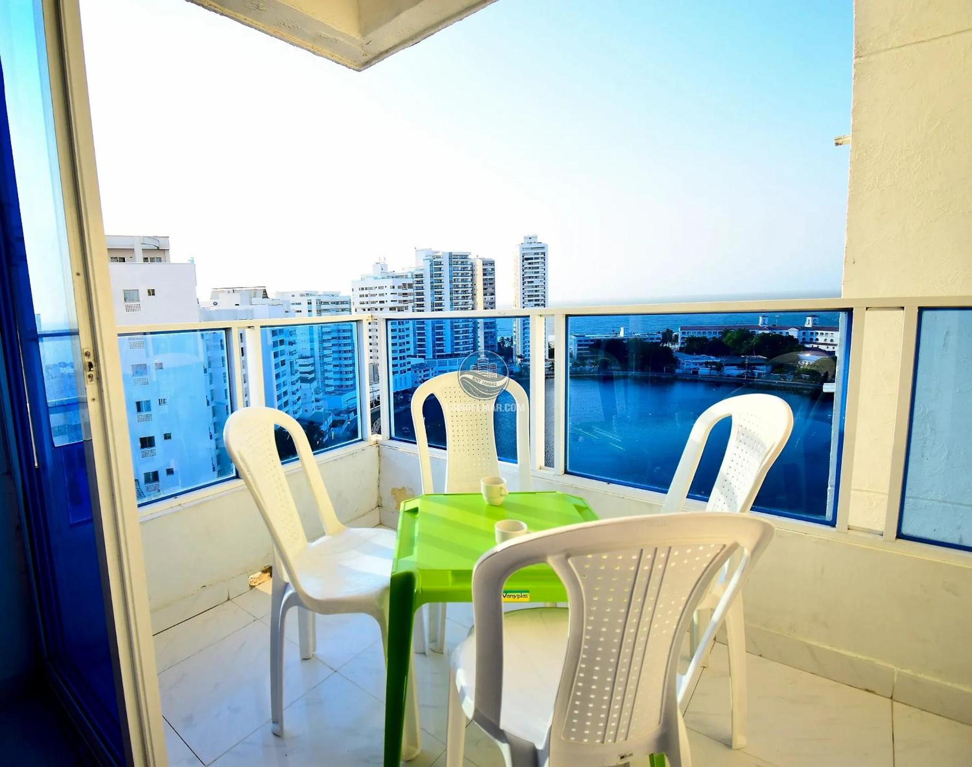 Luis Del Mar - Edificio Nuevo Conquistador Apartamento